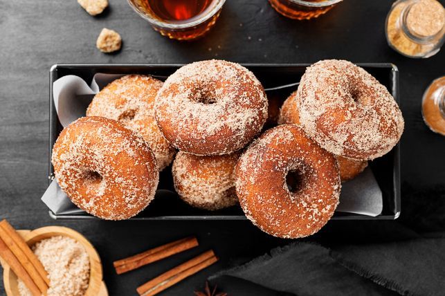 CINNAMON SUGAR BAKED DONUTS